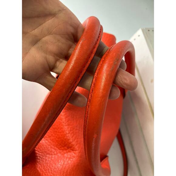 KATE SPADE LARGE ORANGE PEBBLED LEATHER CROSSBODY BAG - Picture 5 of 16